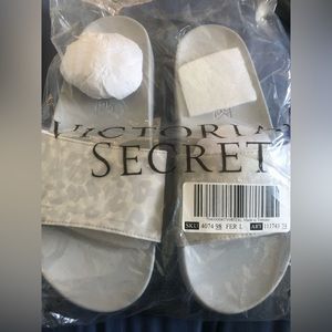 VS PINK slides
New